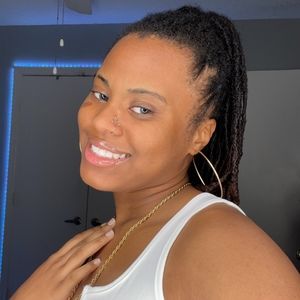 Meet your Posher, Kristina